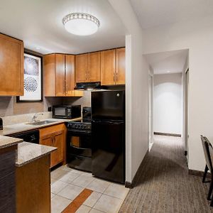 Two-Bedroom Suite City View